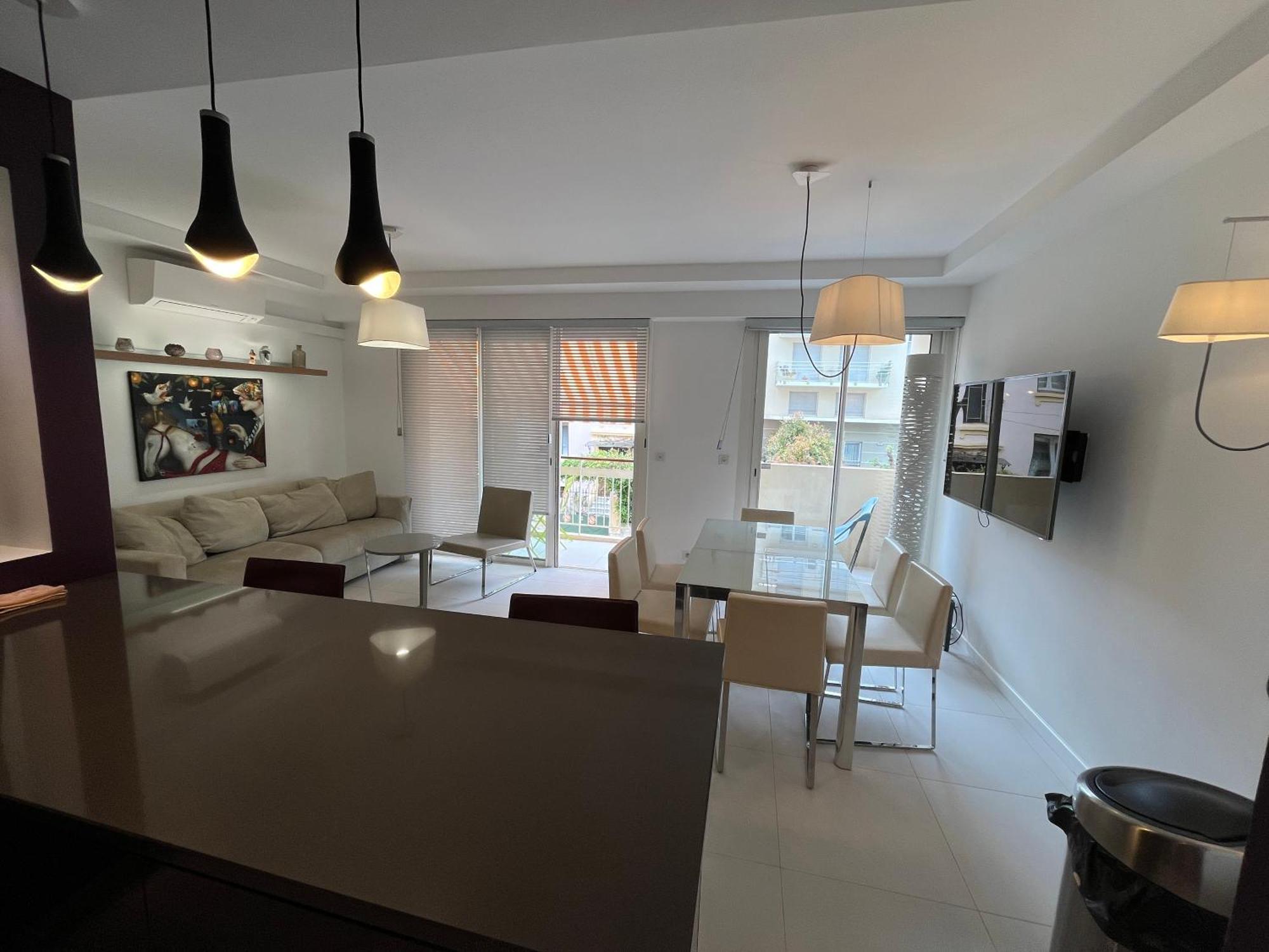 Appartement Calme Familial 3 Ch Avec Terrasses Ζουάν λε Πιν Εξωτερικό φωτογραφία