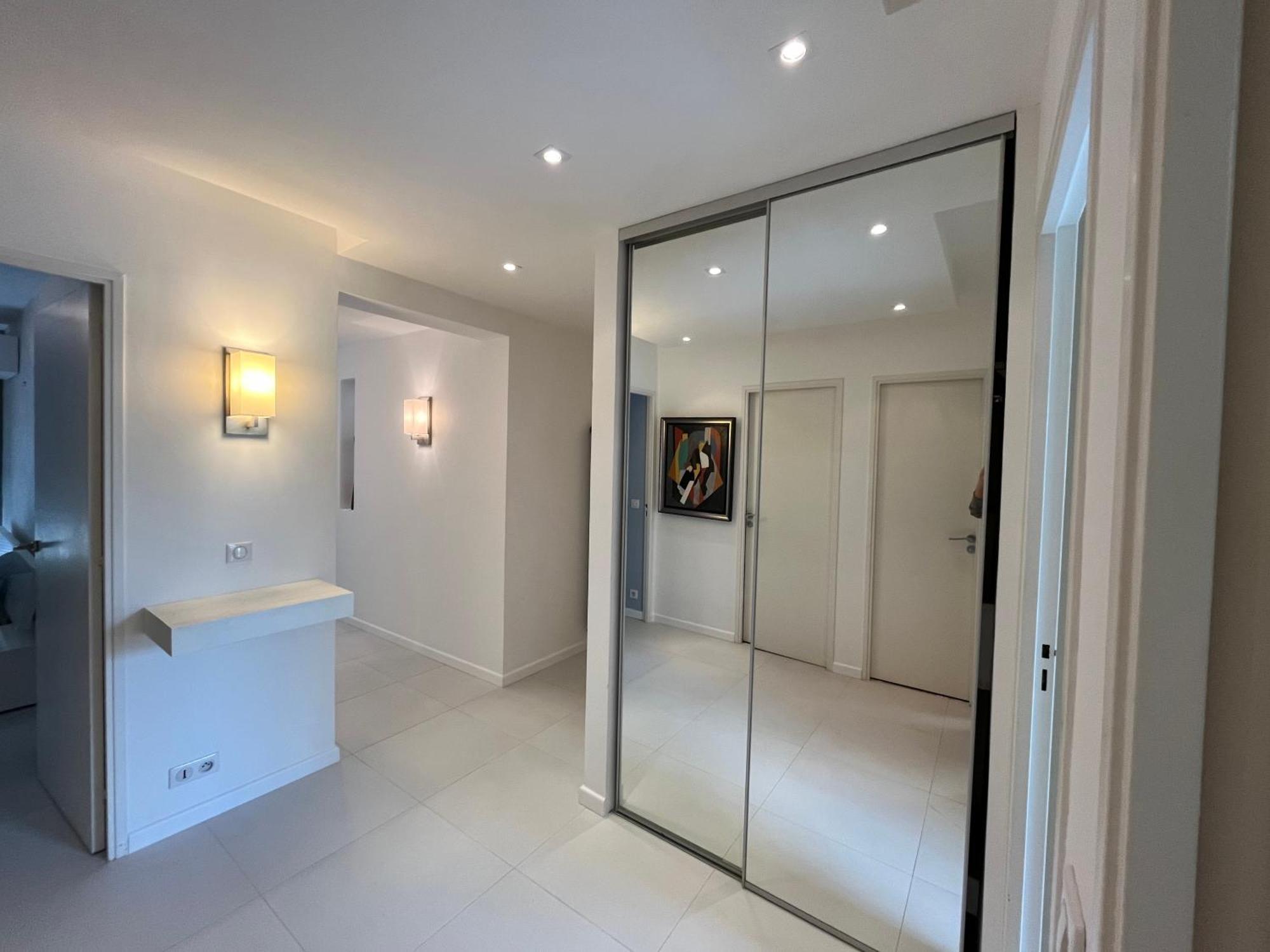 Appartement Calme Familial 3 Ch Avec Terrasses Ζουάν λε Πιν Εξωτερικό φωτογραφία